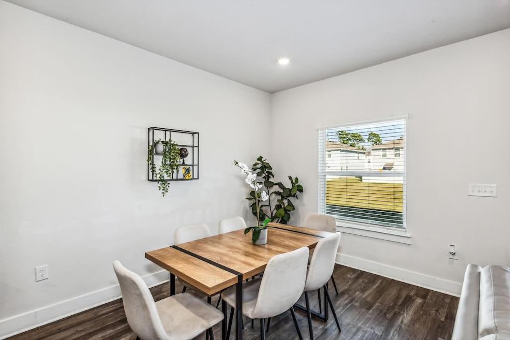 Luxury Townhome Near Downtown And Pensacola Beach Zewnętrze zdjęcie